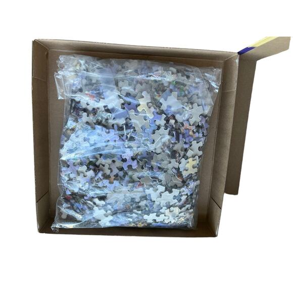 Springbok Yuletide Cottage Cabin Retreat 1000 Piece Puzzle Winter Scene - Picture 6 of 6